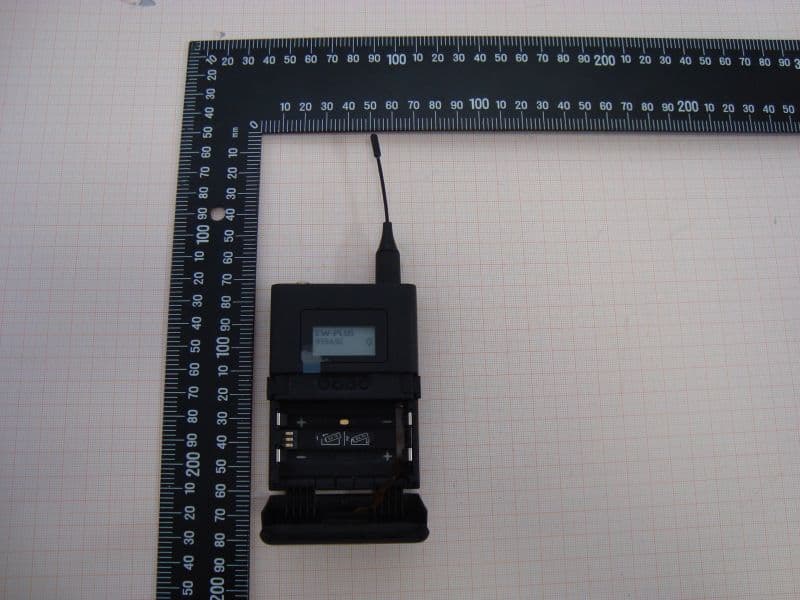 Bodypack Transmitter - FCC ID DMOSKEWDX9M - Sennheiser Electronic Corp (3)