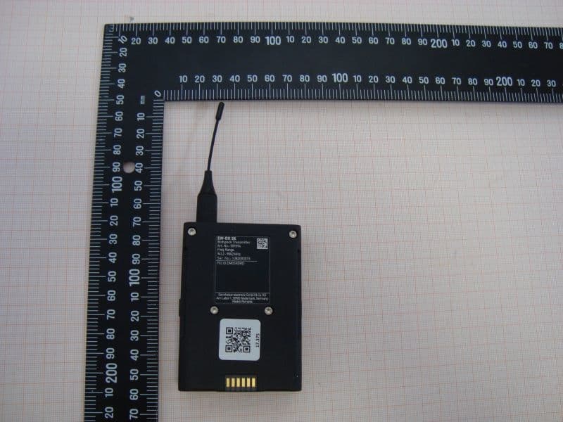 Bodypack Transmitter - FCC ID DMOSKEWDX9M - Sennheiser Electronic Corp (2)