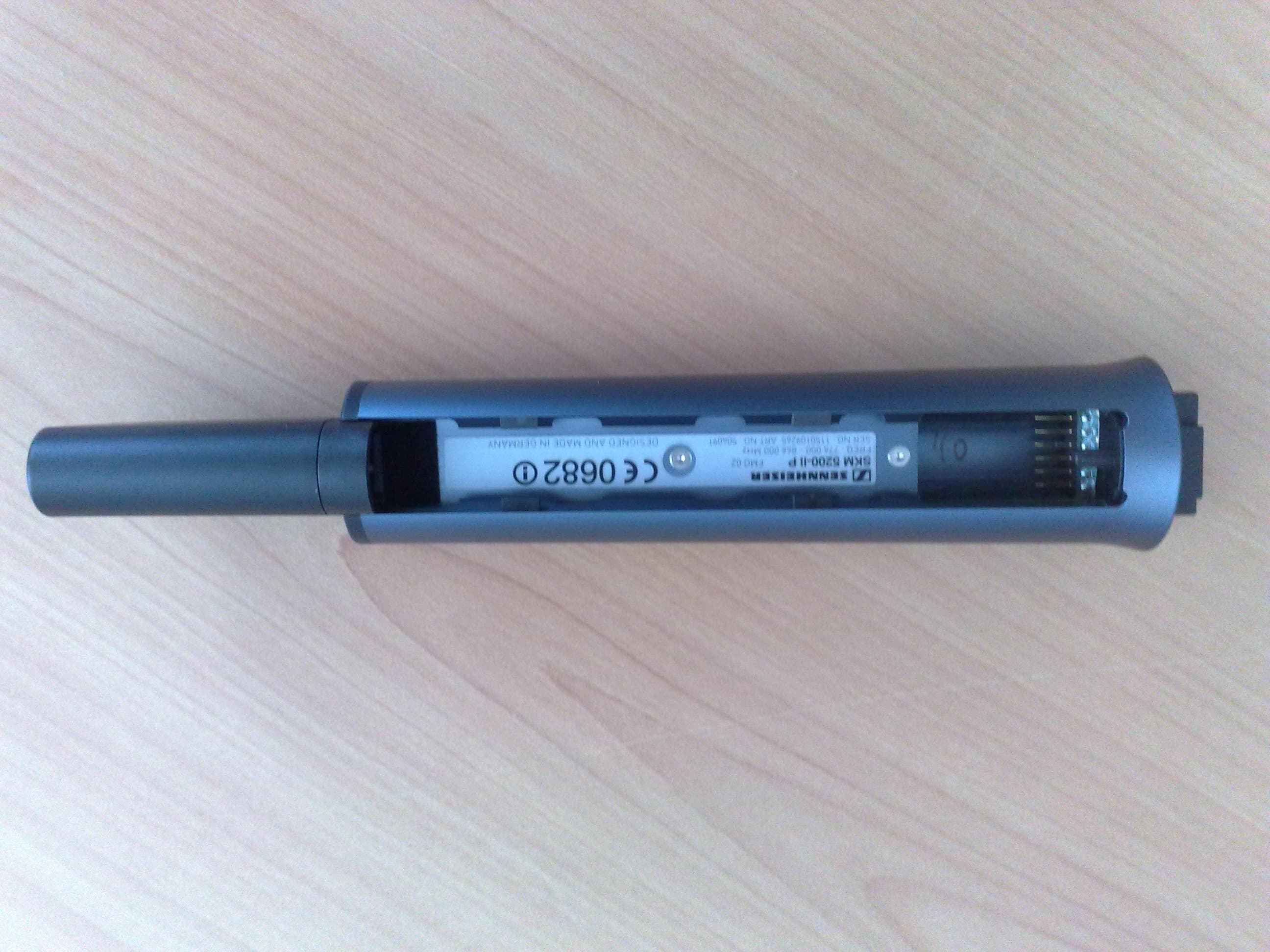 Wireless Microphone - FCC ID DMOSKM5200A2 - Sennheiser Electronic Corp (2)