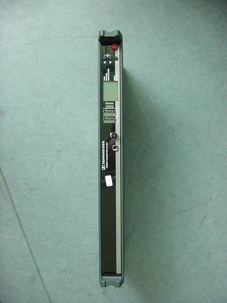 UHF Transmitter for Rack mounting - FCC ID DMOSREK3K - Sennheiser Electronic Corp (1)