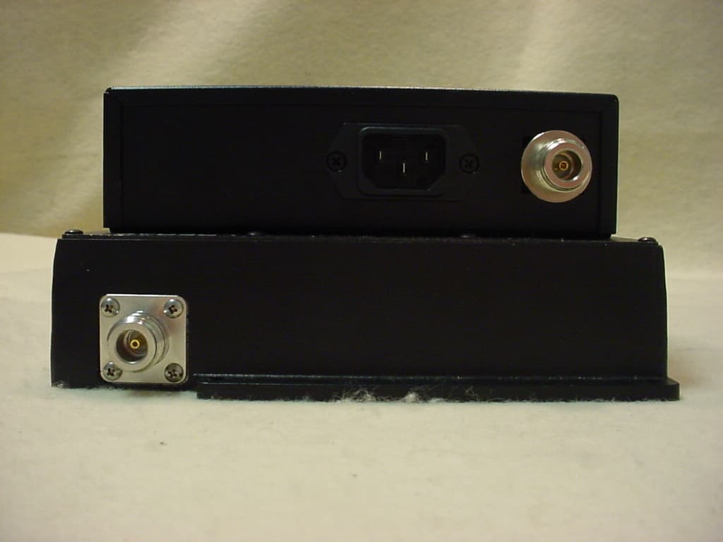 EKoMINI M1.9 - FCC ID DNY0A1MINIM1900 - EMS Technologies
