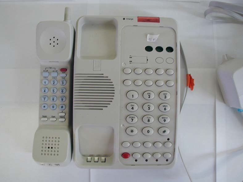 2.4GHz DSS Cordless Telephone - FCC ID DXACL2200 - Teledex LLC