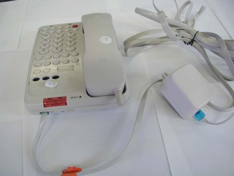 2.4GHz DSS Cordless Telephone - FCC ID DXACL2200 - Teledex LLC (4)