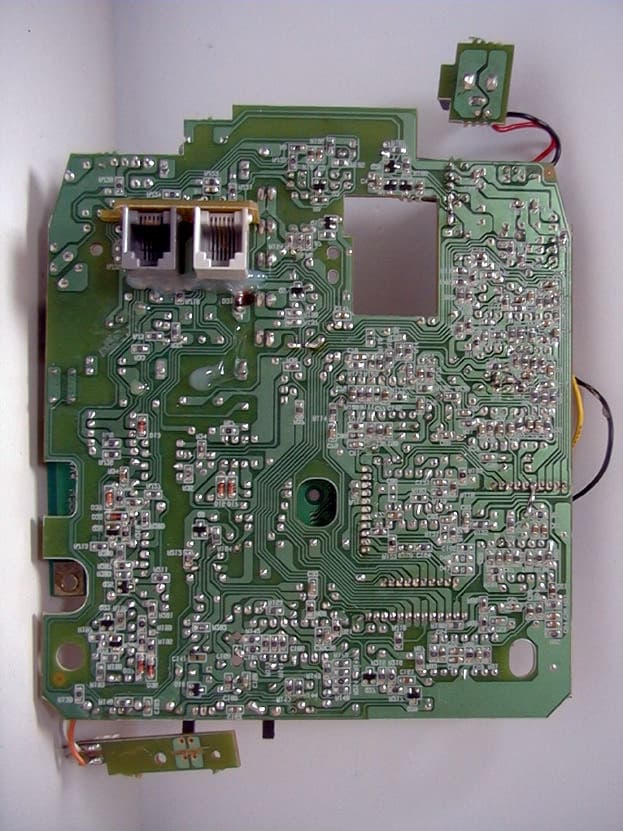 Two Line 900 MHz Analog Cordless Phone with CID - FCC ID DXATR2C - Teledex LLC (1)