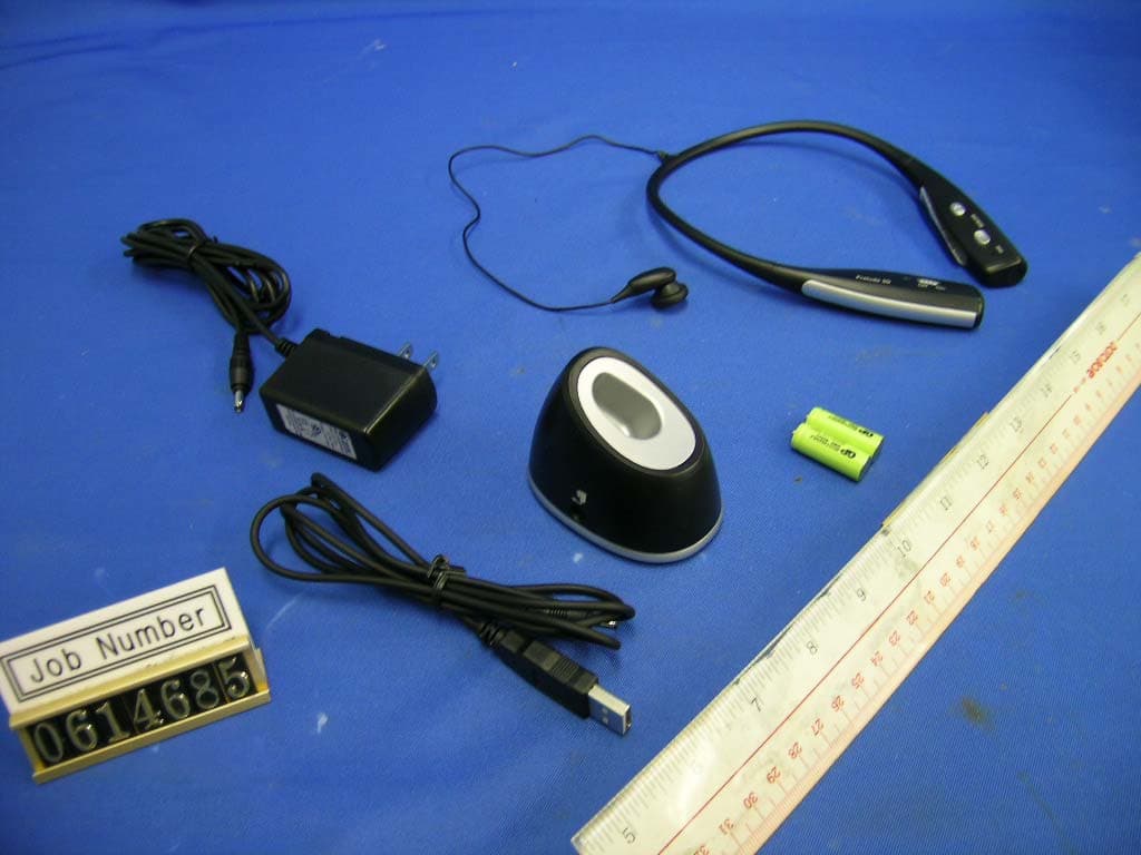 Bluetooth Headset - FCC ID DYF86708 - Primatronix Ltd (2)