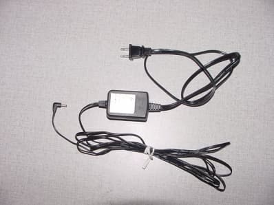 Wireless PC Camera Transmitter - FCC ID DZL201544 - Logitech Inc (2)
