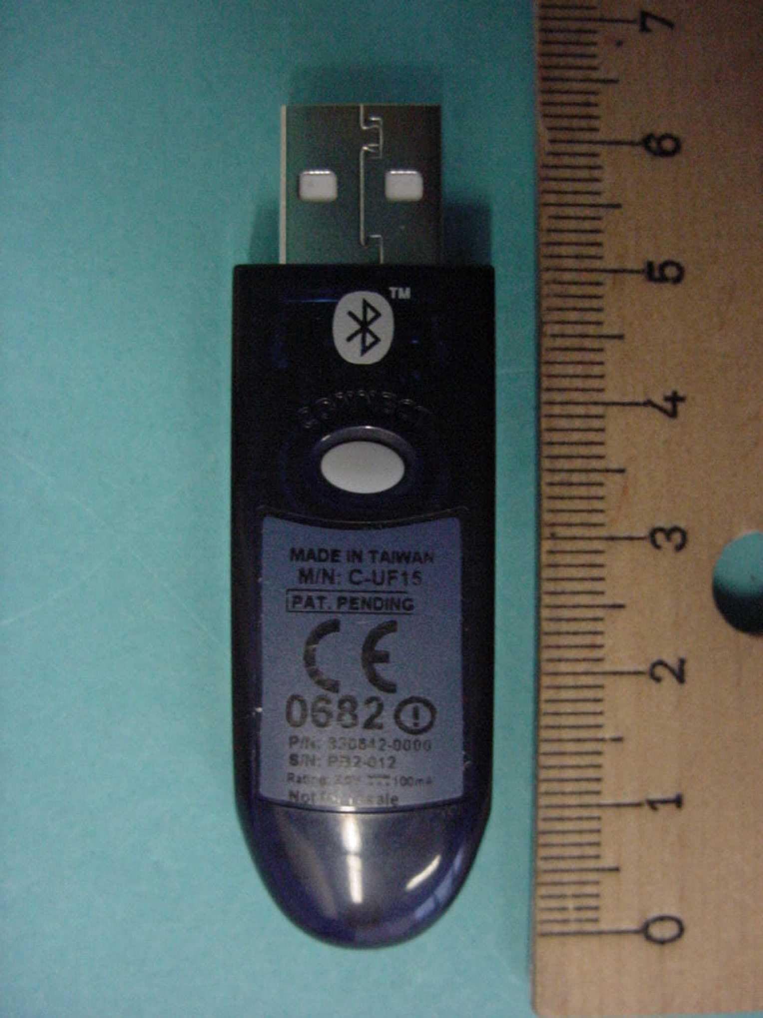 BT dongle - cordless presentation device - FCC ID DZL201565 - Logitech Inc (2)