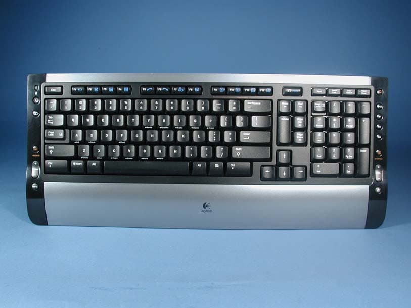 Cordless keyboard - FCC ID DZL202065 - Logitech Inc