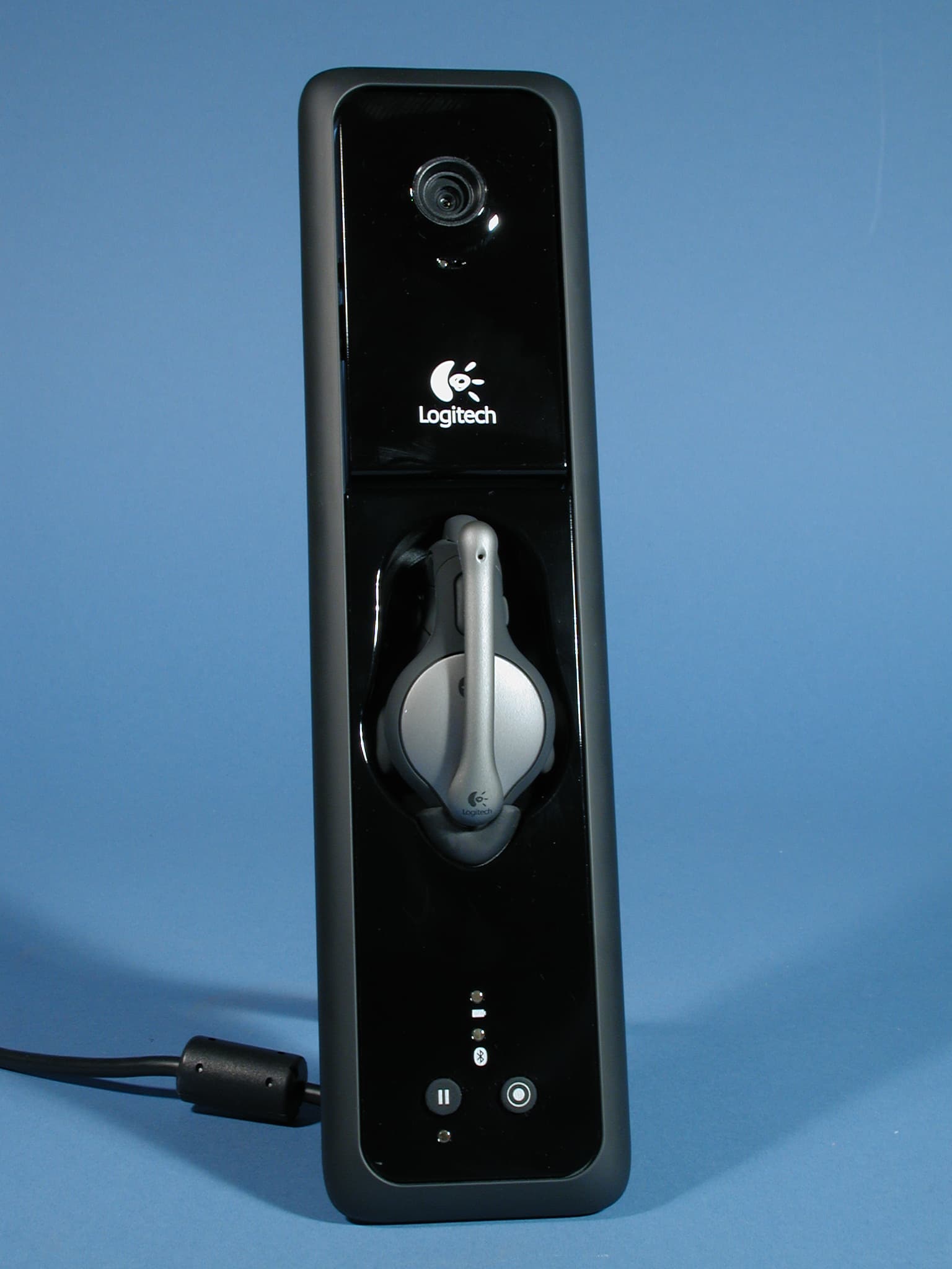 Logitech ViewPort AV 100 - FCC ID DZL221829 - Logitech Inc (2)