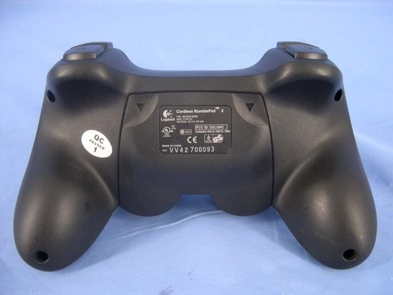 Logitech Cordless Rumblepad 2 - FCC ID DZLGRC - Logitech Inc (3)