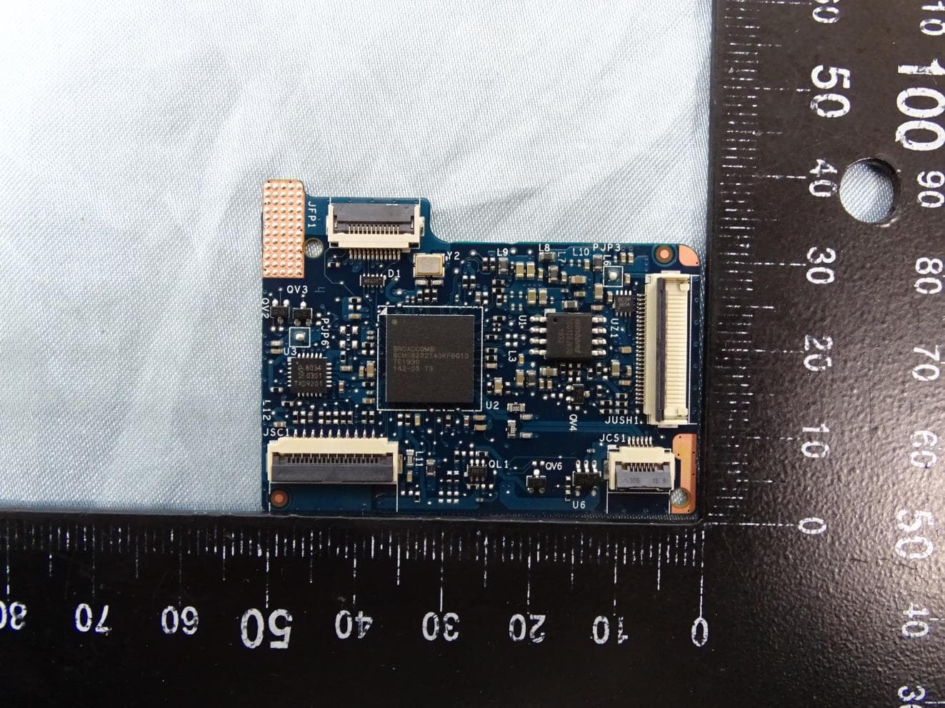 RFID 13.56MHz Wireless Module - FCC ID E2K-DWRFID1902 - Dell Inc.