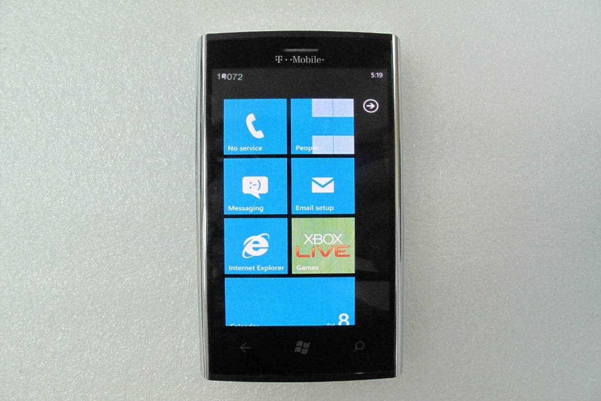 Smart Phone - FCC ID E2KV02S002 - Dell Inc. (3)