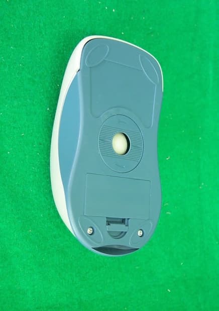 2.4GHz Wireless Mouse - FCC ID E2XSDR3000M - Samsung Electro Mechanics