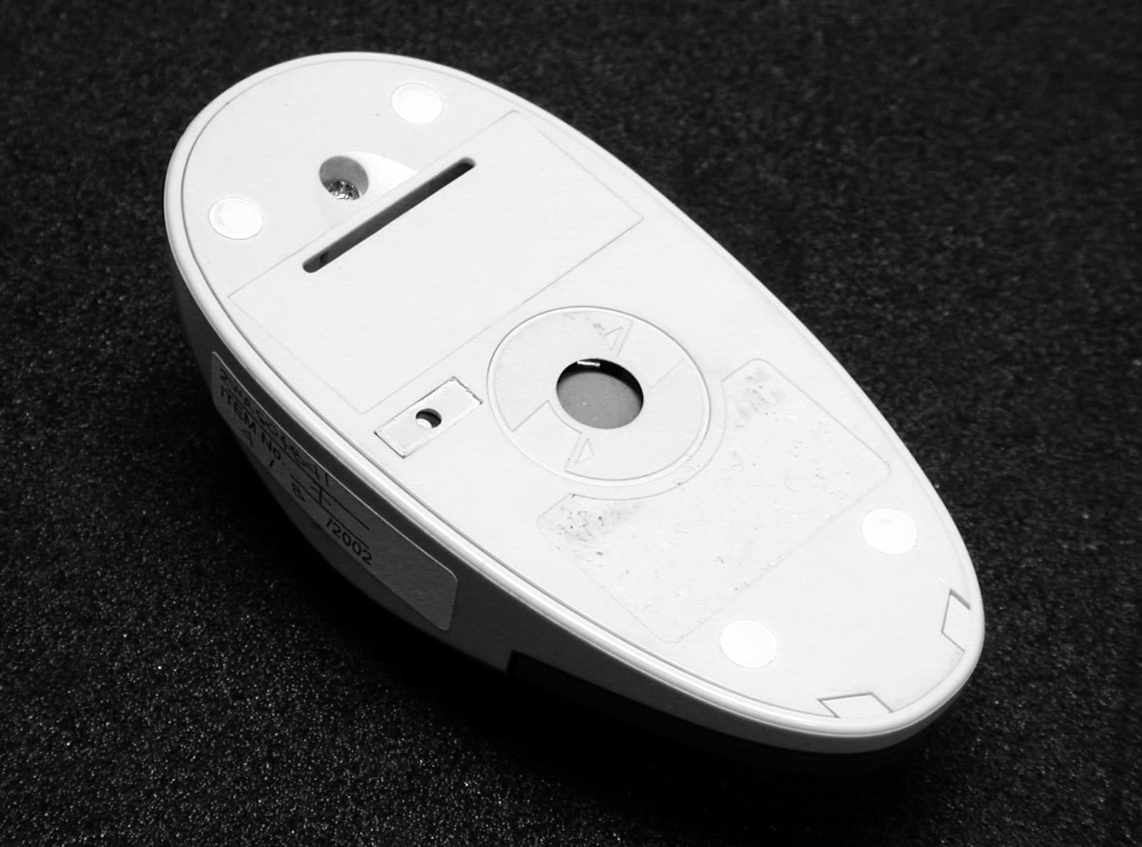 Wireless Mouse - FCC ID E2XSDR4000M - Samsung Electro Mechanics (2)