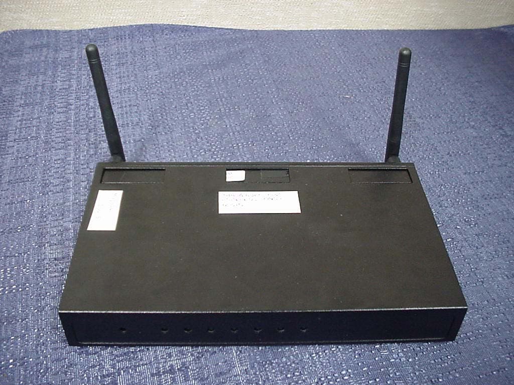 Mini PCI WLAN 802.11b/g in Shiva 1100 VPN Gateway - FCC ID E3S-800-849 - Eicon Networks Corporation (2)