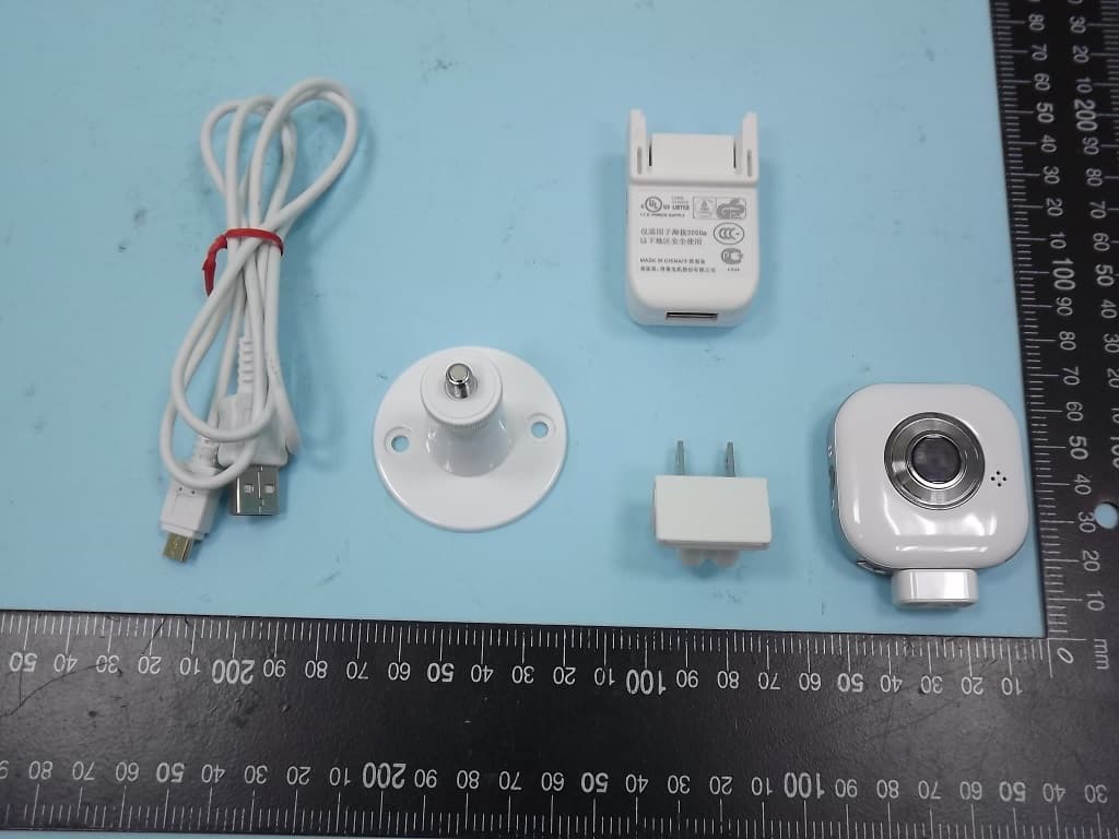 WIRELESS CAMCORDER - FCC ID E8HDCD230U40 - Chicony Electronics Co Ltd