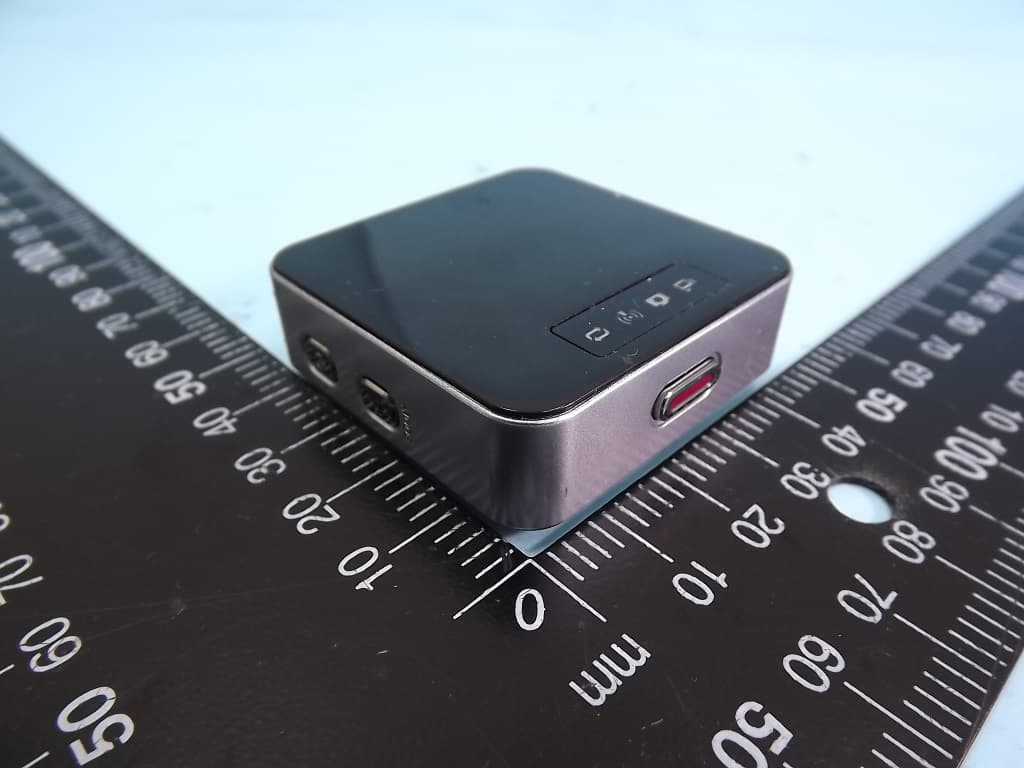 WIRELESS CAMCORDER - FCC ID E8HDCD932U30A - Chicony Electronics Co Ltd (4)