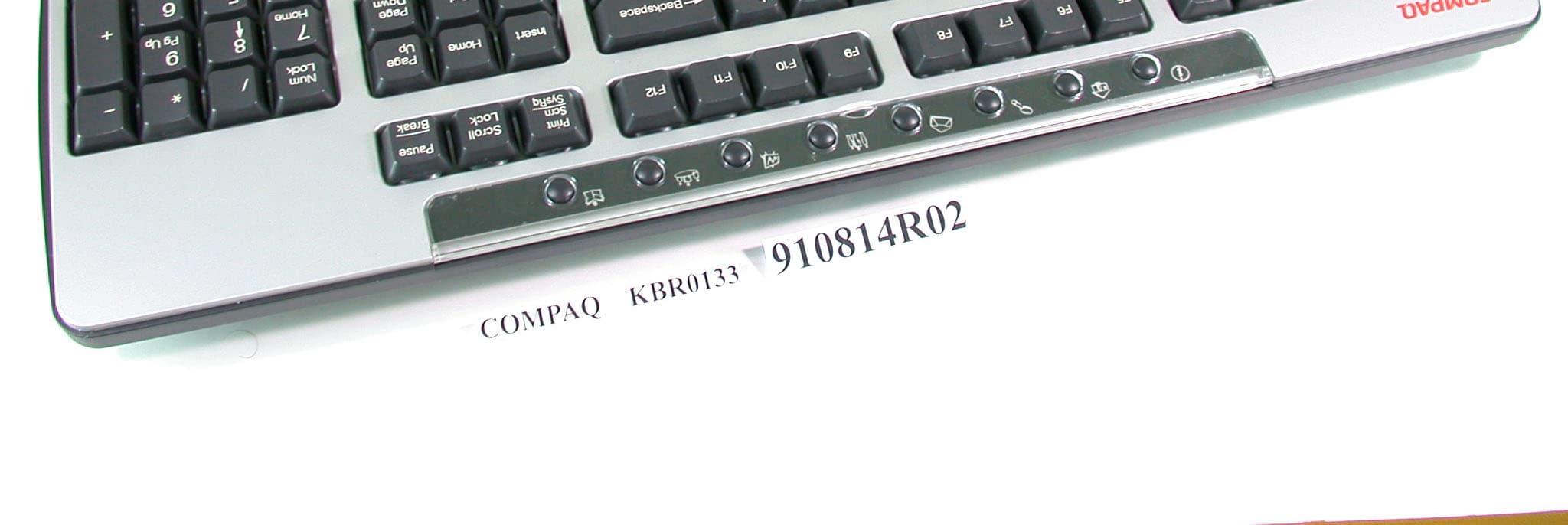 Wireless Keyboard - FCC ID E8HKBR0133 - Chicony Electronics Co Ltd (4)