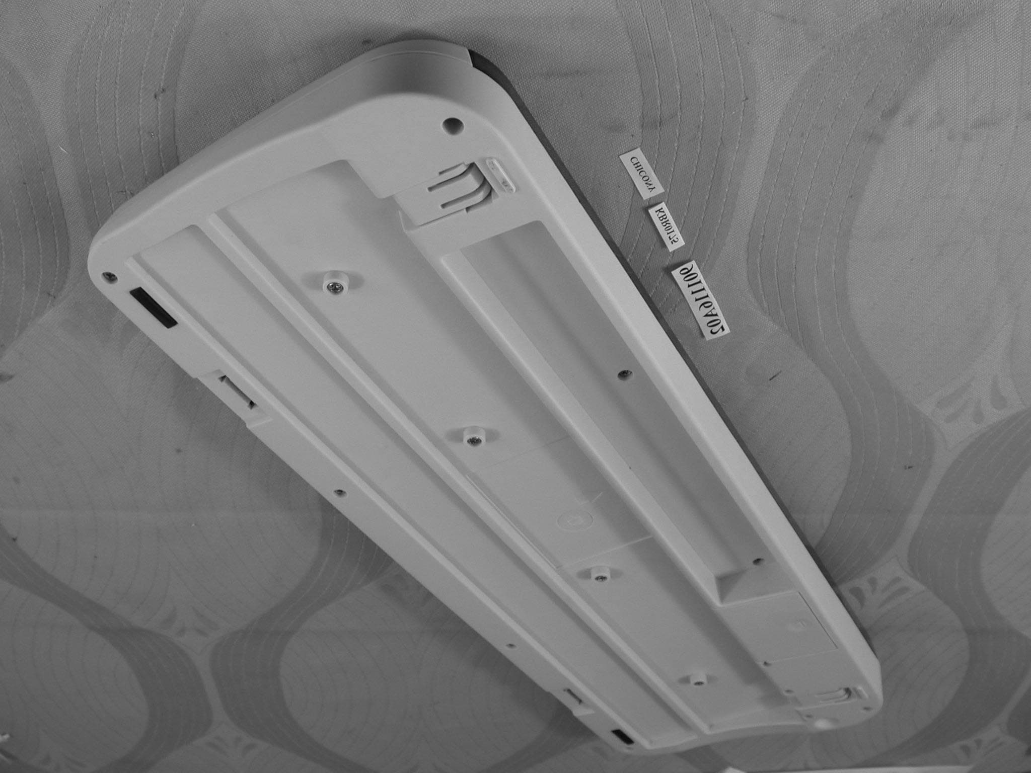 Wireless Keyboard - FCC ID E8HKBR0175 - Chicony Electronics Co Ltd (4)