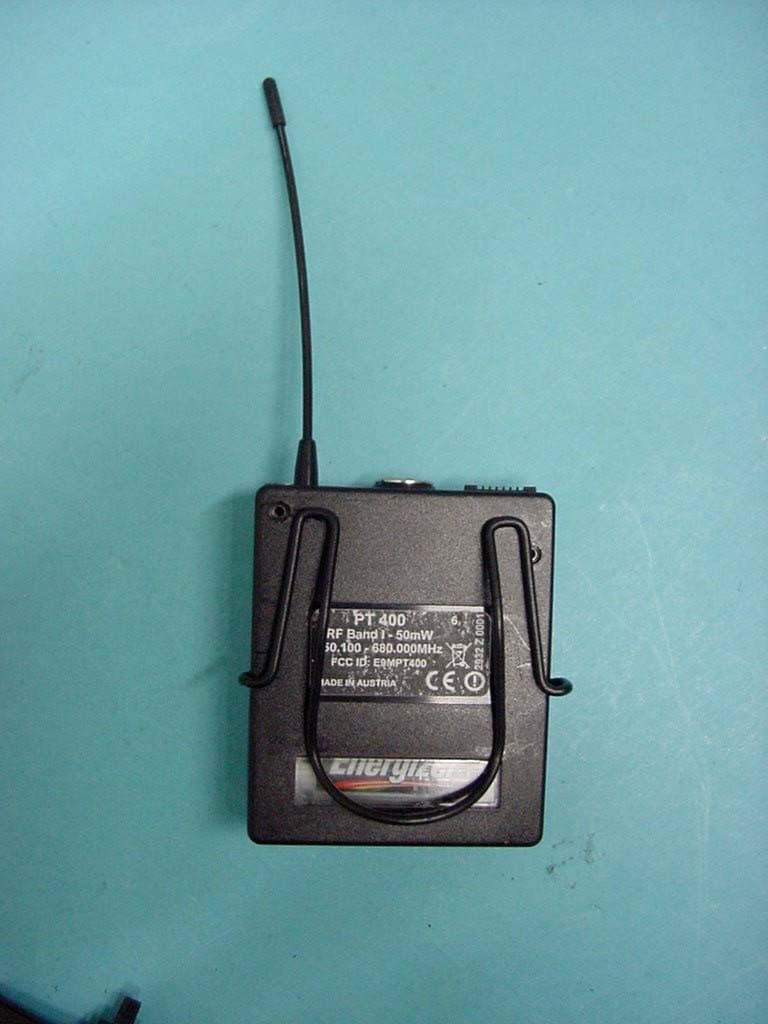Bodypack Transmitter - FCC ID E9MPT400 - AKG Acoustics US (2)