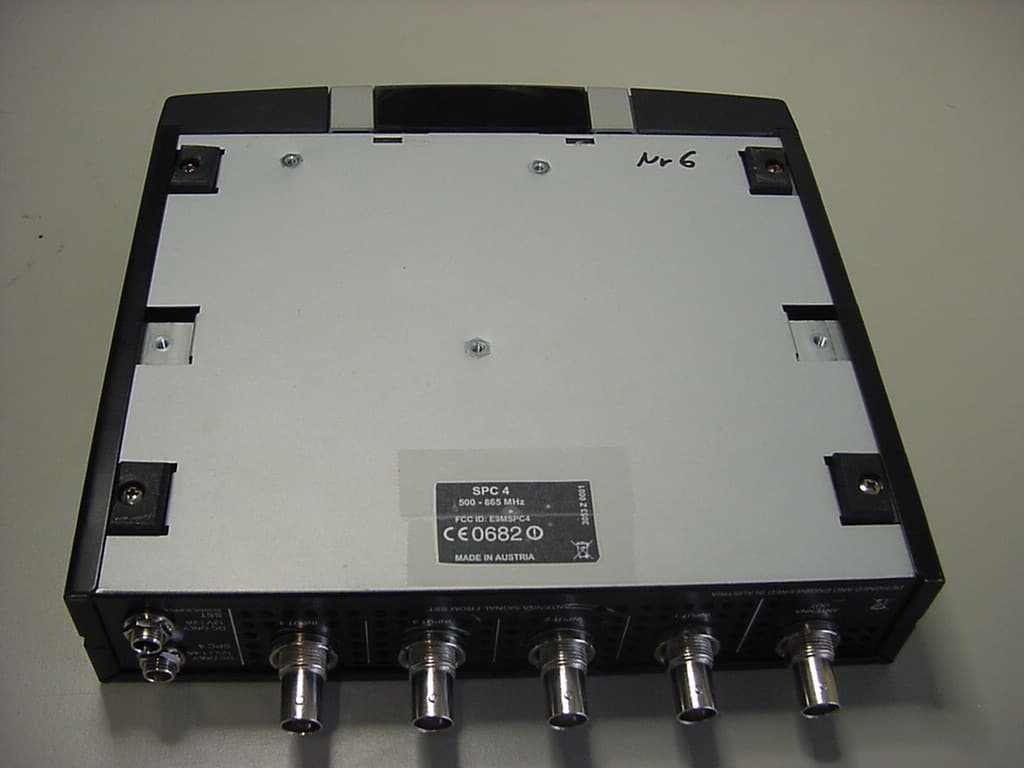 Power Combiner - FCC ID E9MSPC4 - AKG Acoustics US (4)