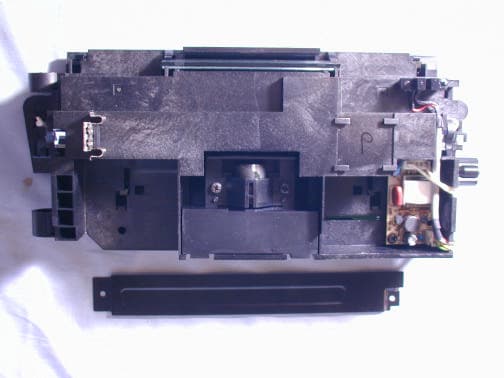 Image Scanner With USB & 1994 Interface - FCC ID EF9MRS-2400FU - Microtek International Inc (4)