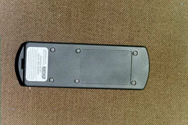 Wireless Controller - FCC ID EGT818TX - Cattron North America Inc. (2)