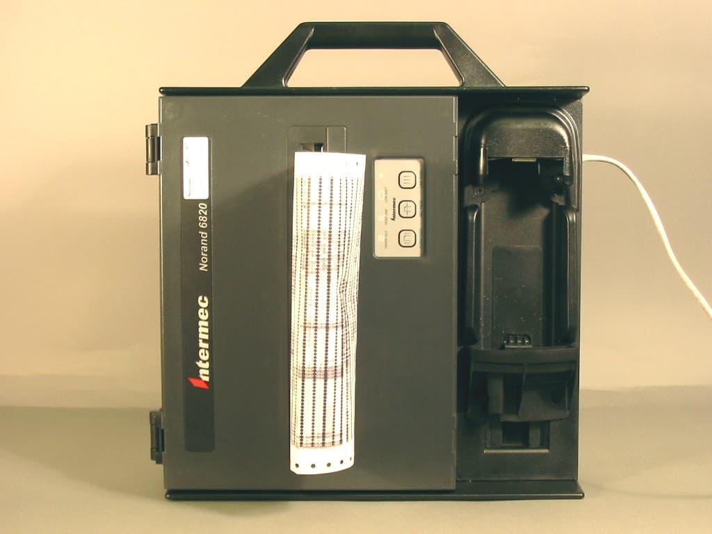6820 Printer with Bluetooth Transmitter - FCC ID EHABTS080-1 - Intermec Technologies Corporation (3)