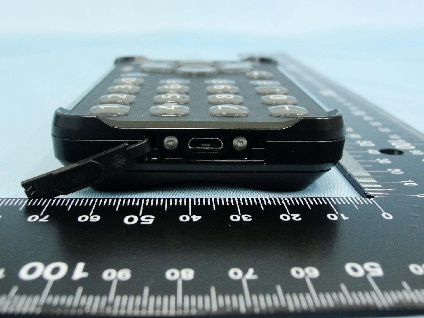 Wearable Keyboard, Model - IOT002 - FCC ID EJE-BT0003 - Fujitsu Client Computing Limited (FCCL) (3)