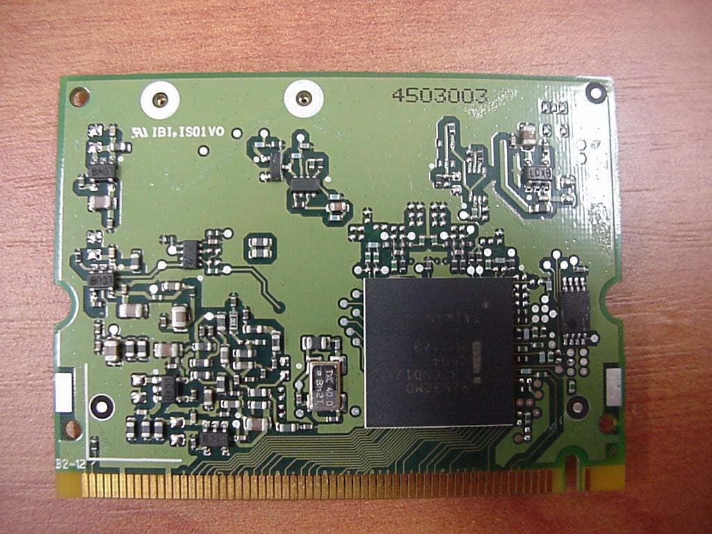 ST Series Tablet PC with WM3B2200BG and UGXZ5-102A - FCC ID EJE-WB0008 - Fujitsu Client Computing Limited (FCCL)