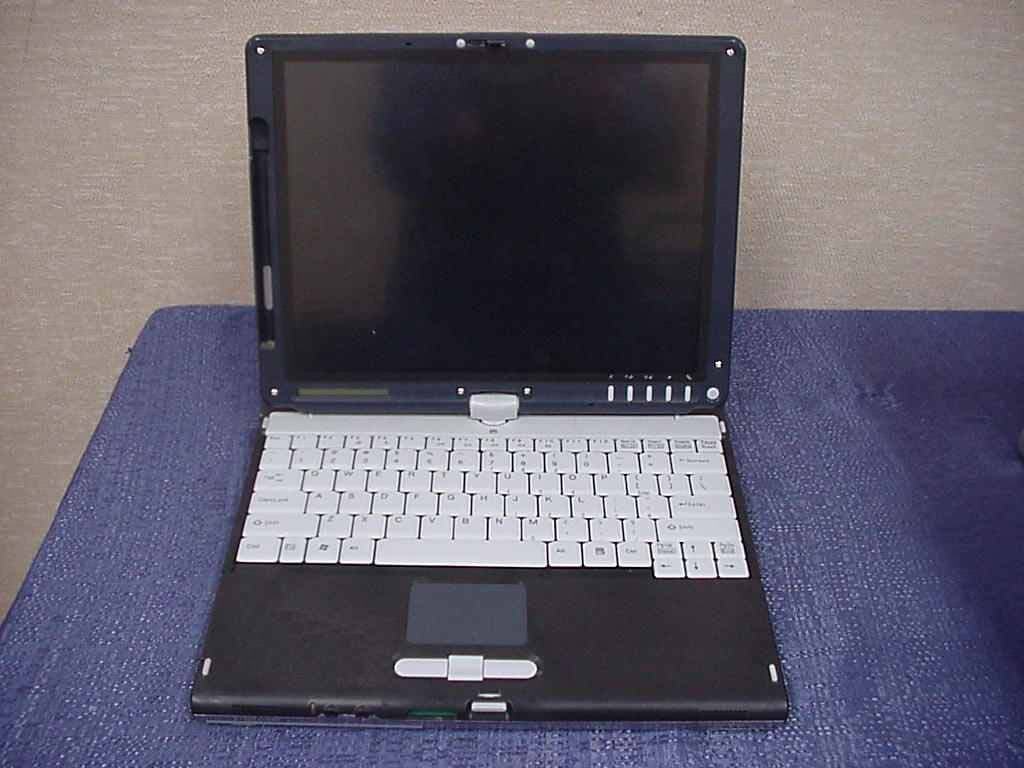 LifeBook T Series w/ WLAN Atheros & Bluetooth - FCC ID EJE-WB0009 - Fujitsu Client Computing Limited (FCCL) (4)