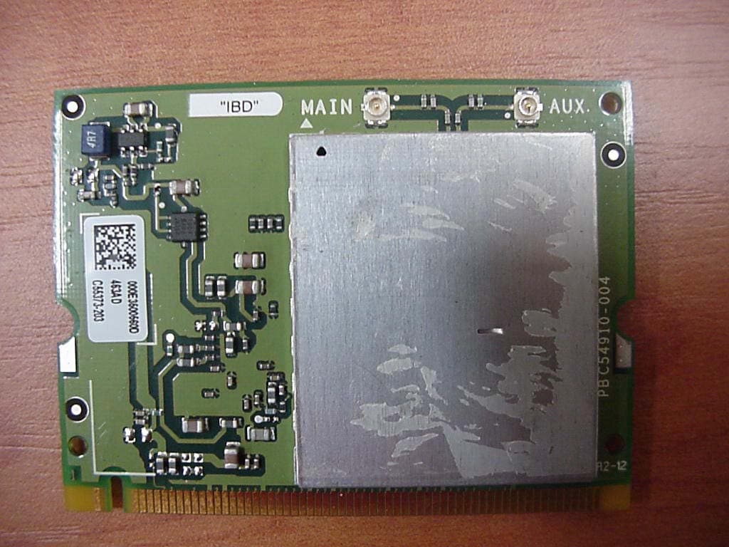 T Series Tablet PC with WM3B2200BG and UGXZ5-102A - FCC ID EJE-WB0010 - Fujitsu Client Computing Limited (FCCL) (2)