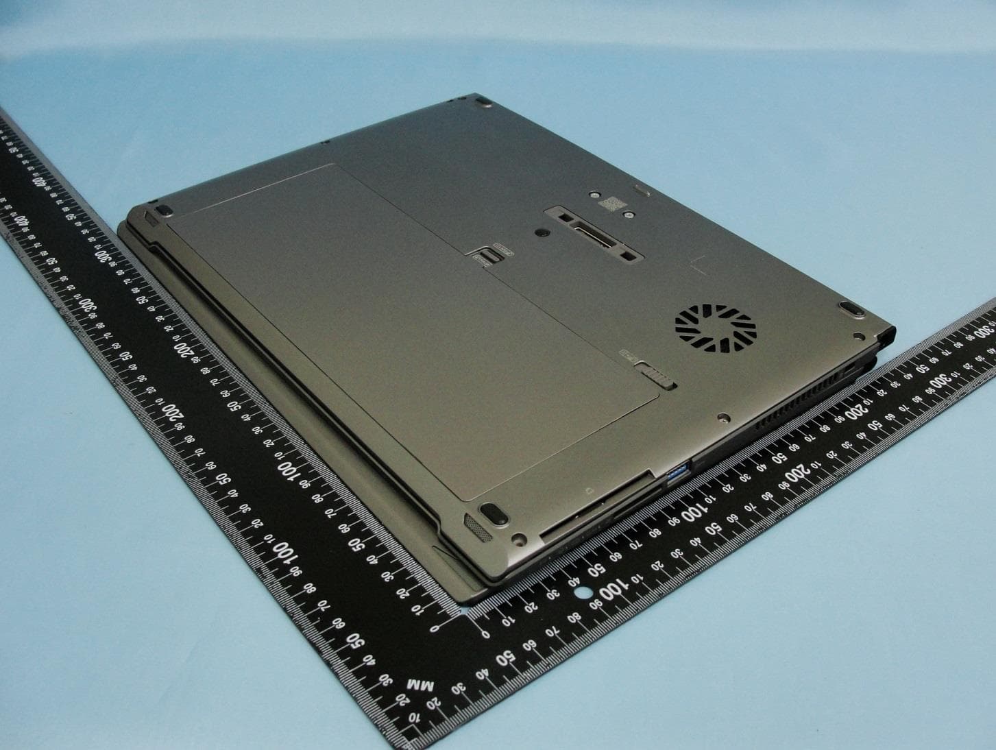 FUJITSU LIFEBOOK T935/TH935 - FCC ID EJE-WB0089 - Fujitsu Client Computing Limited (FCCL) (3)