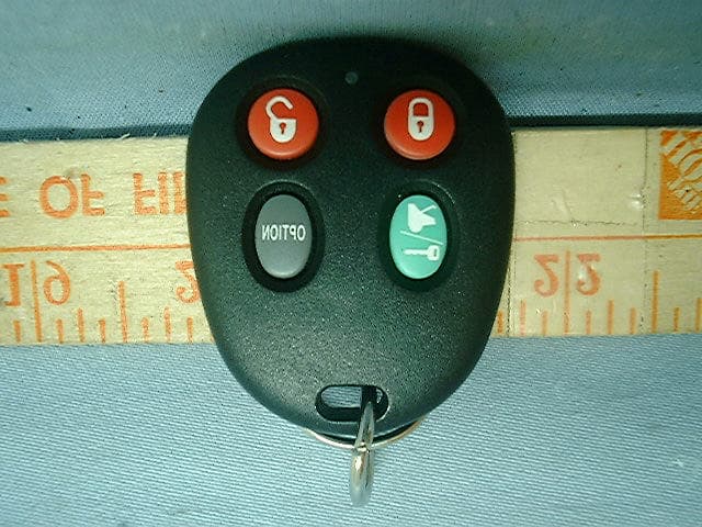 Car Alarm Transmitter - FCC ID ELVAT0E - Nutek Corporation (2)