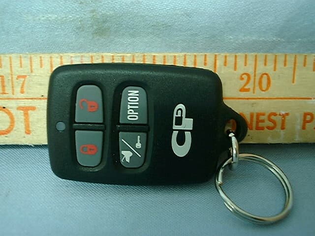 CAR ALARM TRANSMITTER - FCC ID ELVAT0G - Nutek Corporation (2)