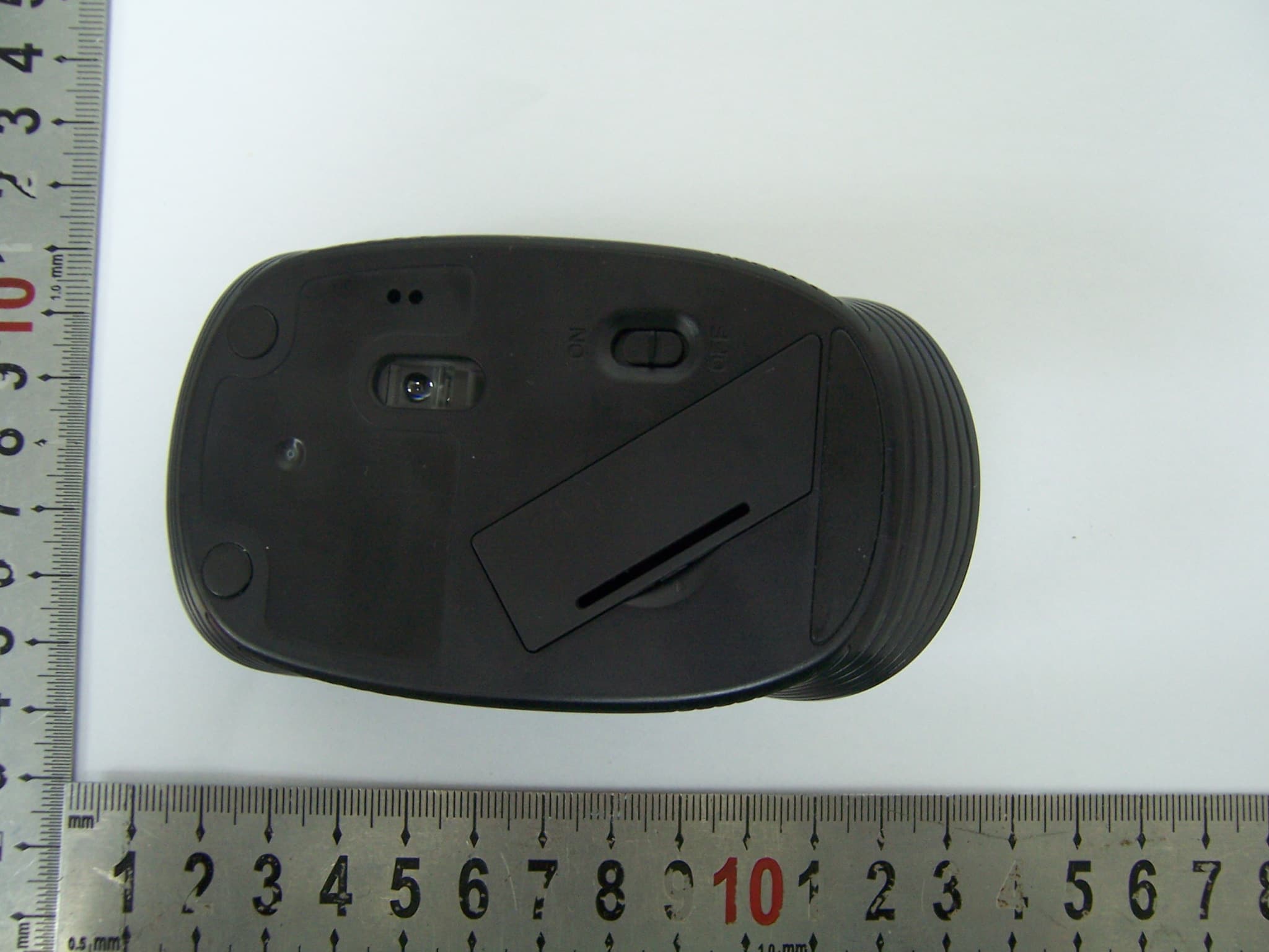 Dynex Wireless Optical Mouse - FCC ID EMJMMORFEVUO - Primax Electronics Ltd (2)