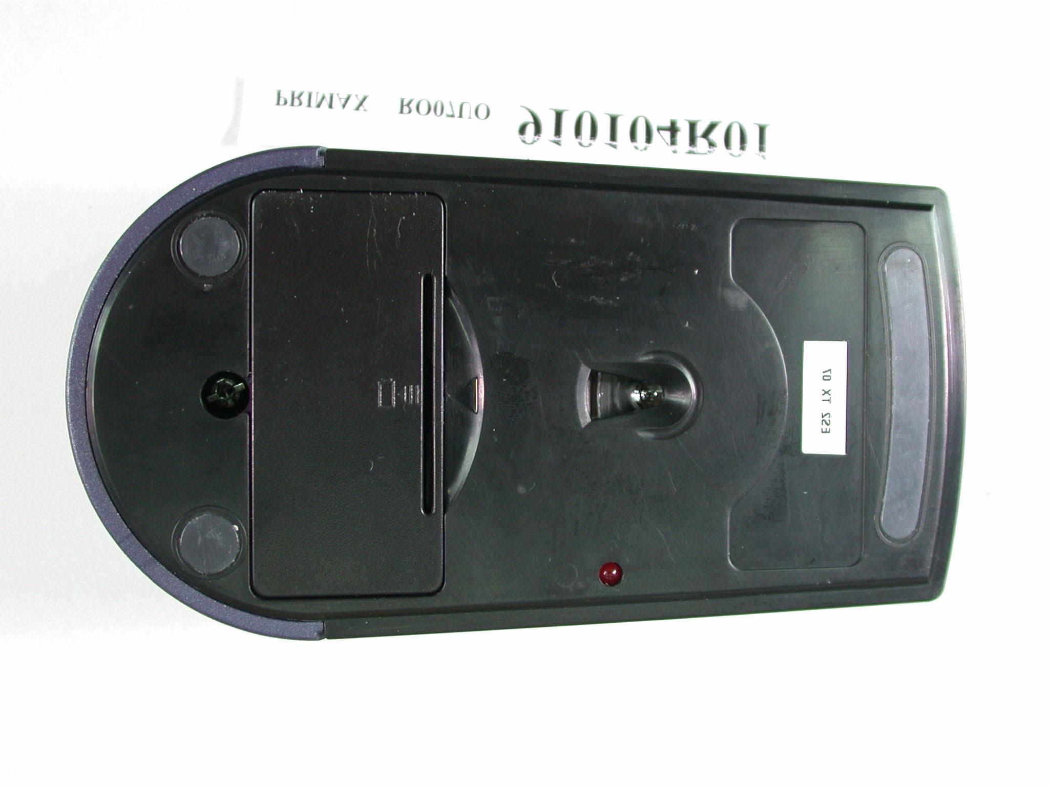 Wireless Mouse - FCC ID EMJRO07UO - Primax Electronics Ltd (4)