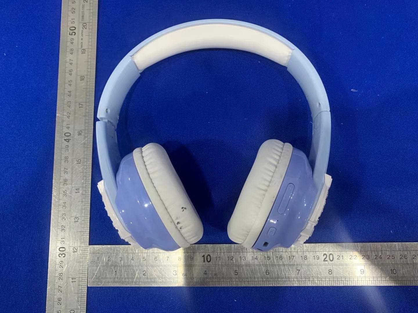 Character Bluetooth Headphones - FCC ID EMOB64A - SDI Technologies Inc.