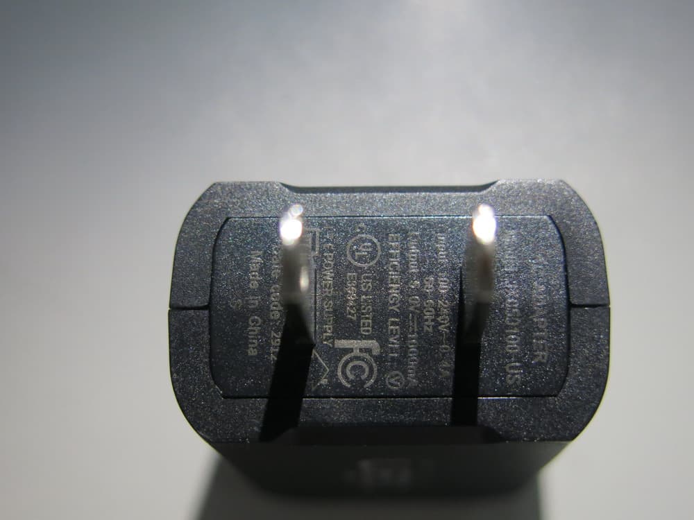 Carriage Bluetooth Speaker - FCC ID EMOCNM8 - SDI Technologies Inc.