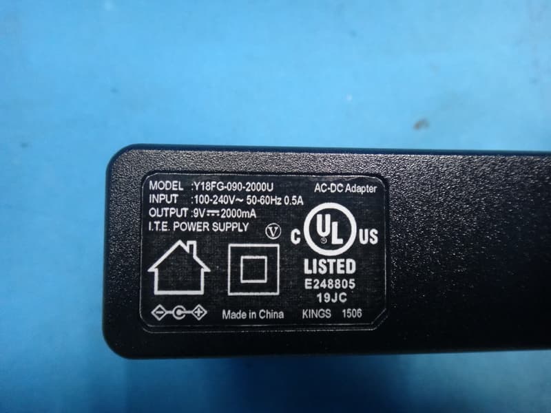 Hotel Bluetooth FM Radio Alarm Clock with Line-in and USB Charging - FCC ID EMOHBN21 - SDI Technologies Inc. (3)