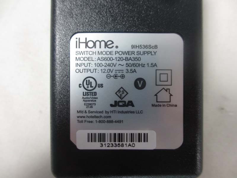 Hotel Bluetooth Universal Bedside Spesker System - FCC ID EMOHDL50 - SDI Technologies Inc.