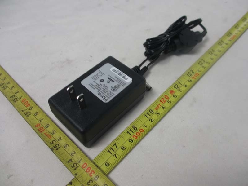 Hotel Bluetooth Universal Bedside Spesker System - FCC ID EMOHDL50 - SDI Technologies Inc. (4)