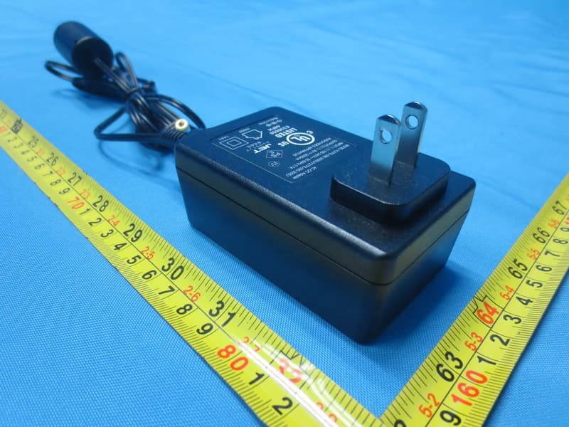 NFC Bluetooth Wireless FM Clock Radio with USB Charging - FCC ID EMOIBN43 - SDI Technologies Inc. (2)