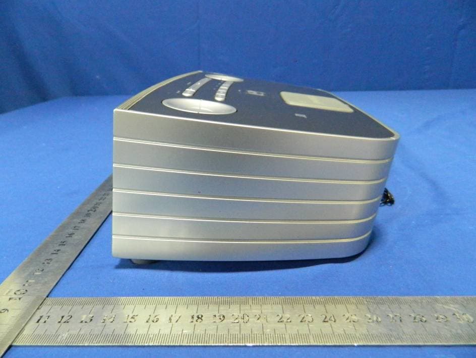 NFC Bluetooth Wireless FM Clock Radio with USB Charging - FCC ID EMOIBN97 - SDI Technologies Inc. (4)