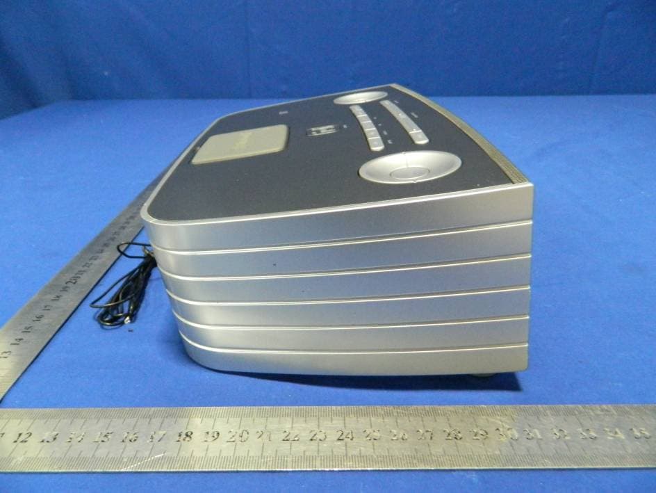 NFC Bluetooth Wireless FM Clock Radio with USB Charging - FCC ID EMOIBN97 - SDI Technologies Inc. (5)