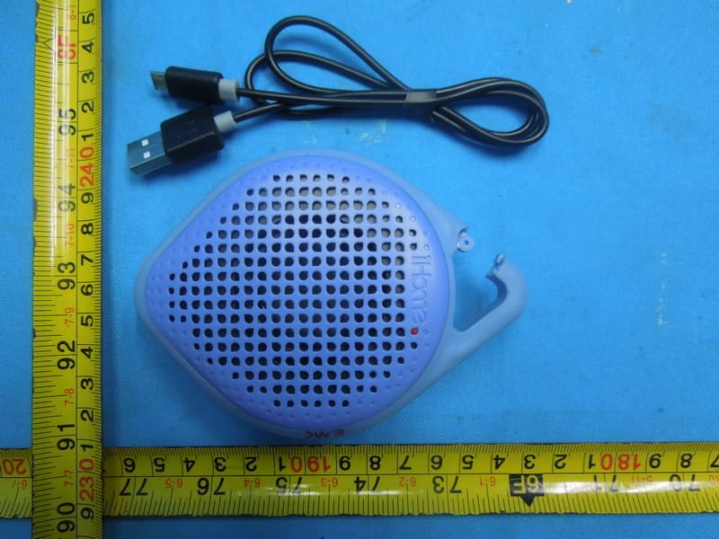 Splashproof Wireless Speaker with Speakerphnoe - FCC ID EMOIBT15 - SDI Technologies Inc. (2)