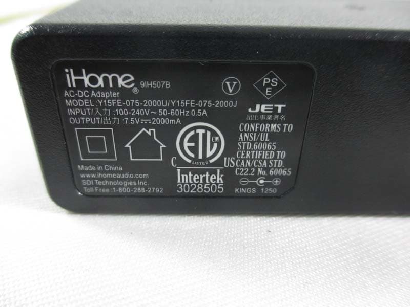 Bluetooth Wireless Dual Alarm Clock - FCC ID EMOIBT22 - SDI Technologies Inc.