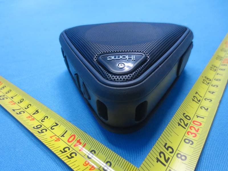 iHome Splashproof Wireless Speaker with Speakerphone - FCC ID EMOIBT3 - SDI Technologies Inc.