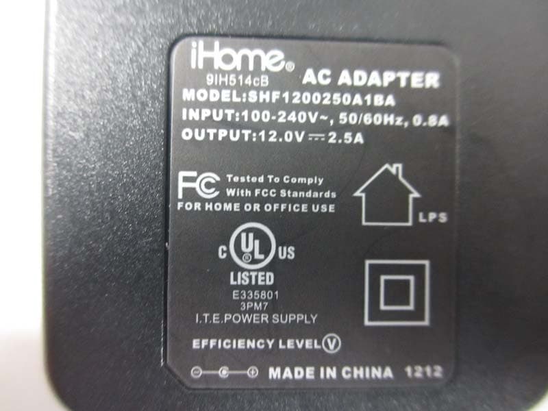 Bluetooth Wireless Portable Rechargeable Stereo Speaker System - FCC ID EMOIBT30 - SDI Technologies Inc. (2)