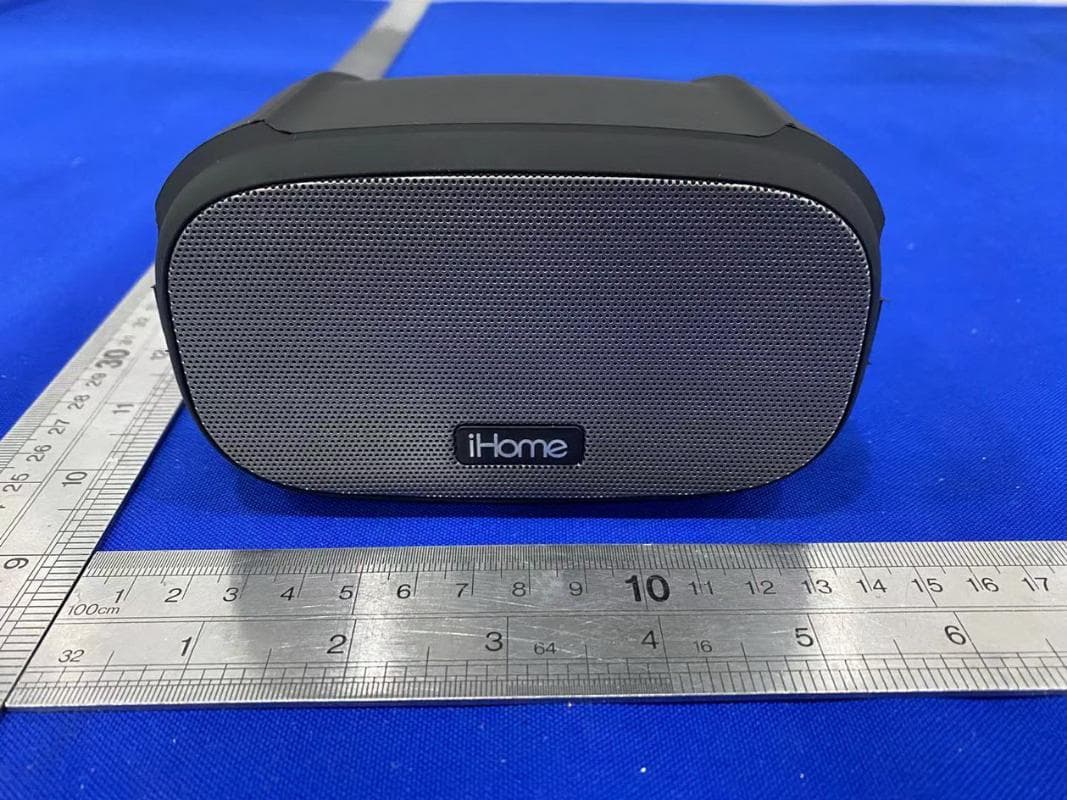 Bluetooth Wireless Speaker with Rechargeable Battery - FCC ID EMOIBT300A - SDI Technologies Inc.
